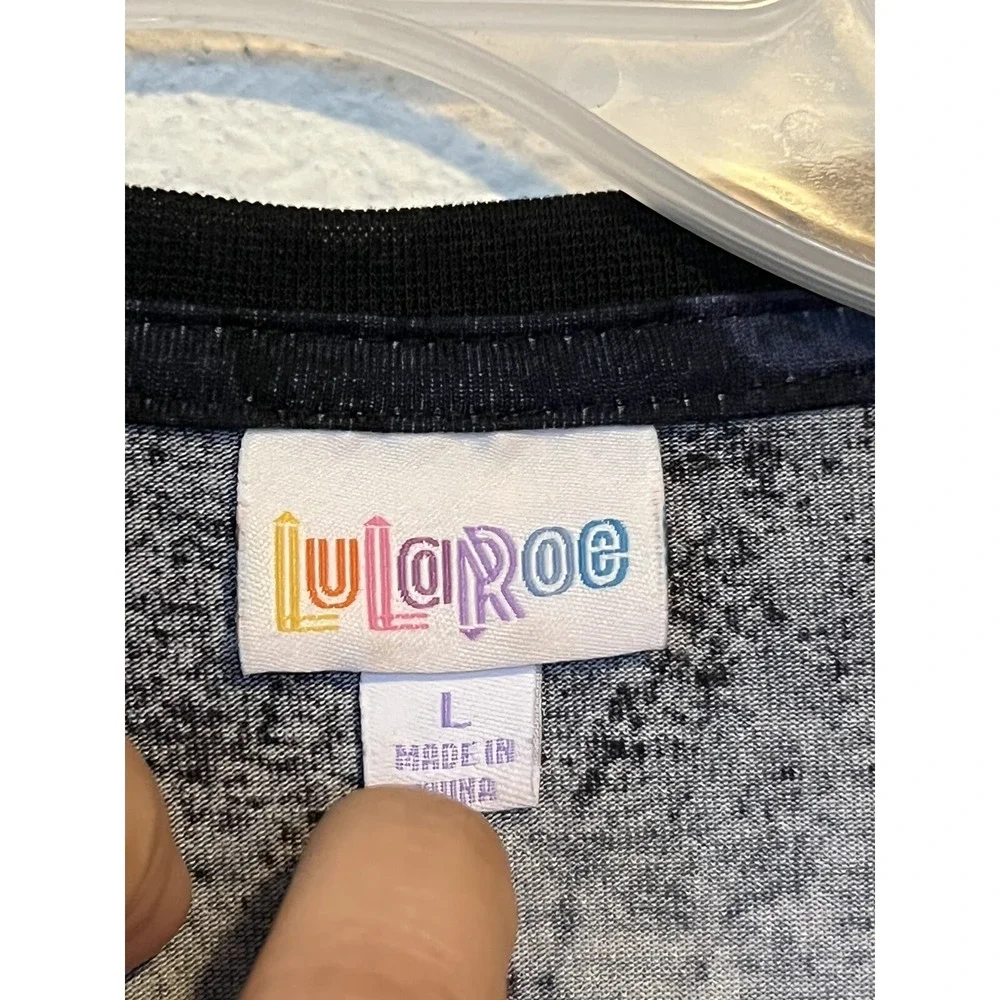 LULAROE WOMENS TOP SIZE L PULLOVER TUNIC‎ LONG SLEEVE BLACK BLUE  BP